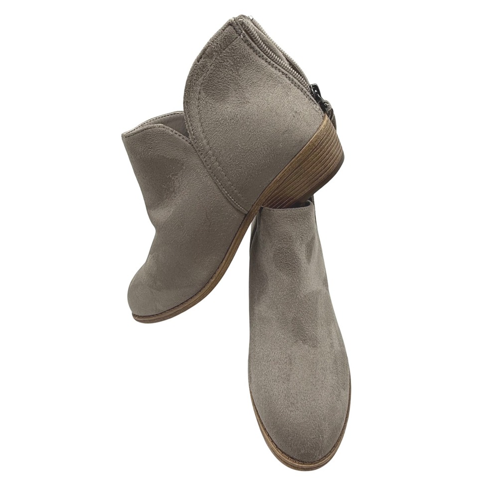 Qupid boot 9 Gray Suede Ankle Boots‎ Block Heel Zip Size 9